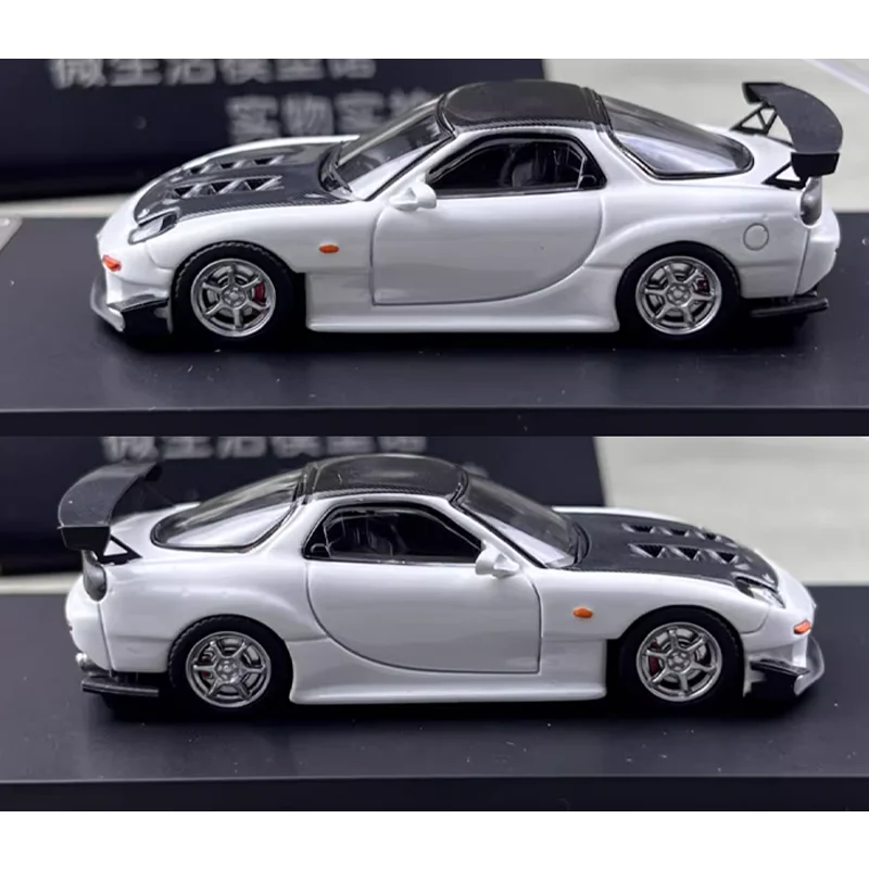 1/64 Scale Mazda RX-7 FD3S Diecast Model 6 1/64 Scale Mazda RX-7 FD3S Diecast Model - Image 6
