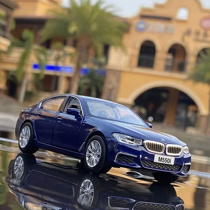 1:36 Diecast BMW M5 Model Car Collection 4 1:36 Diecast BMW M5 Model Car Collection - Image 4
