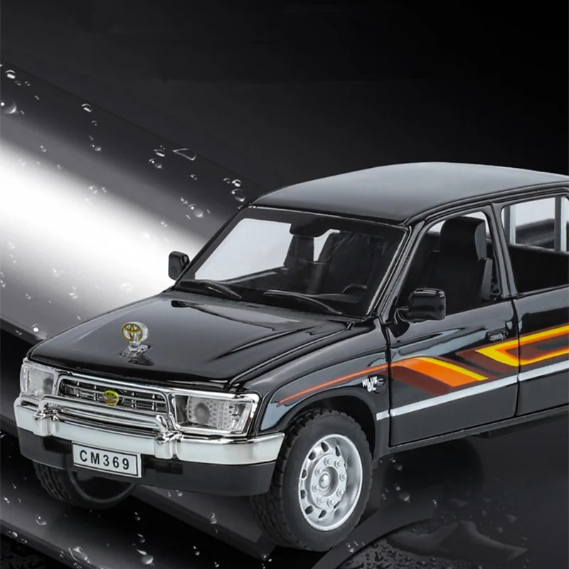 1:32 Scale Diecast Hilux Pickup Model 3 1:32 Scale Diecast Hilux Pickup Model - Image 3