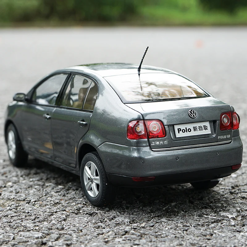 Diecast 1/18 Scale VW Polo Model Vehicle 4 Diecast 1/18 Scale VW Polo Model Vehicle - Image 4