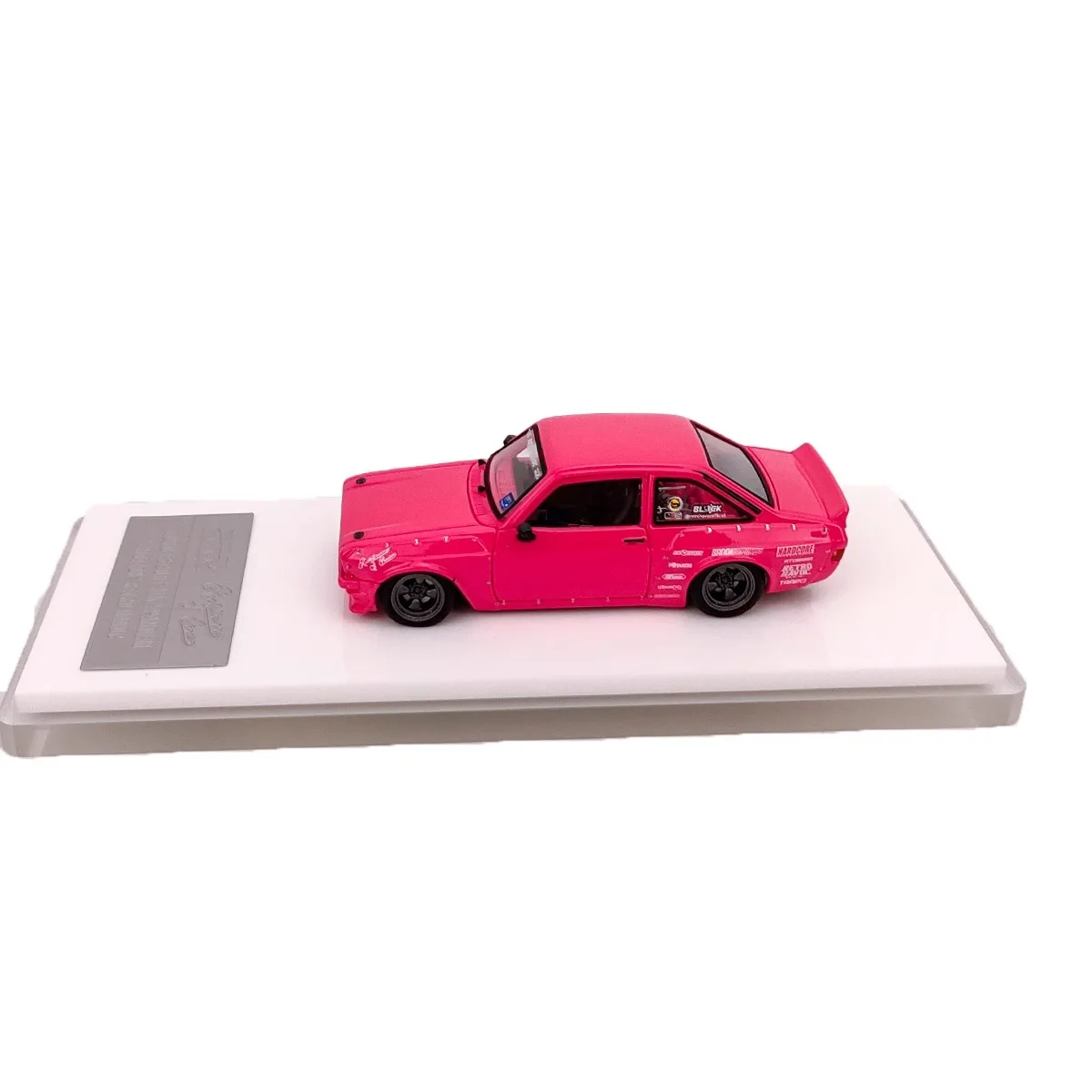 1:64 Scale Ford Escort MK2 Pink Model Car 4 1:64 Scale Ford Escort MK2 Pink Model Car - Image 4