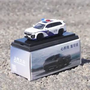 1:64 Scale White SUV Diecast Model Car 15 S30bd7e68d40a41dbab55305cafb11d77n