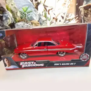 Jada 1:24 Scale 1961 Chevrolet Impala Model 13 S30c038b07f0d46e5afceec206d76af9dp