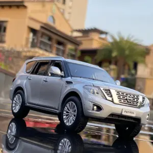 1:32 Scale Nissan Patrol Diecast Model with Lights 9 S313a07def09c4c7e8de879674e2c226bm