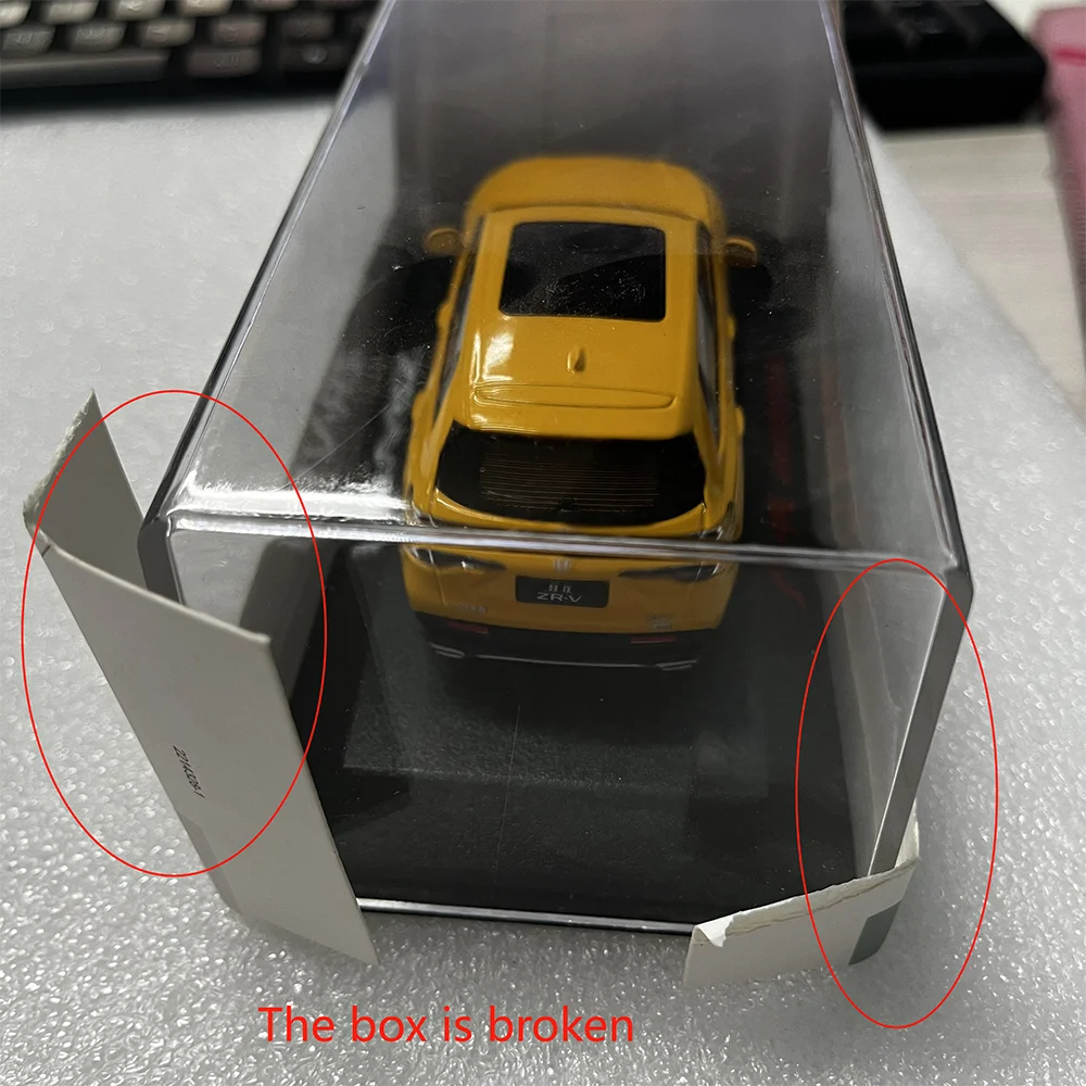 Honda ZR-V 1:43 Scale Diecast Model Blue 7 Honda ZR-V 1:43 Scale Diecast Model Blue - Image 7