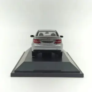 Flawed 1:43 Scale Mercedes-Benz CLC-Class Model 10 S323c79208d5546ba9df7406c3876178bA
