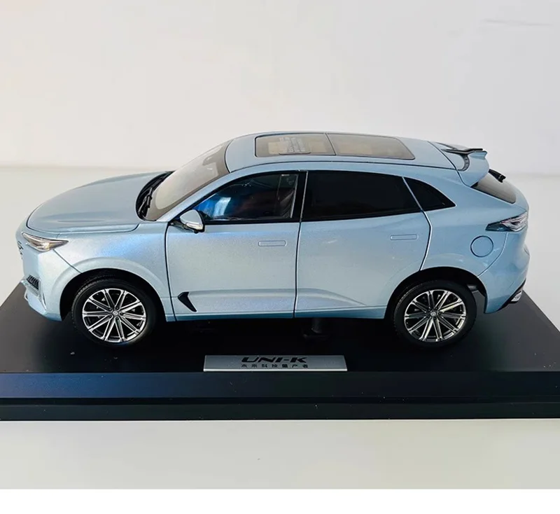 1:18 Scale Changan UNI-K SUV Diecast Model 4 1:18 Scale Changan UNI-K SUV Diecast Model - Image 4