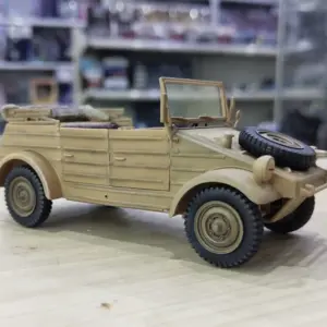 1/72 Scale VW82 Military Model Vehicle 10 S32ce6bca154f4ddd951d90bfbdf60079s