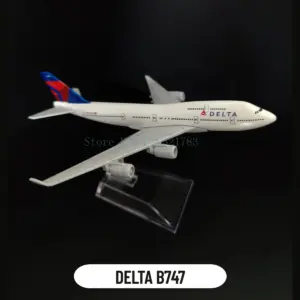 American Airlines B777 1:400 Scale Model 16 S35dc2575a6cd49d3be7b2c833018f19b8