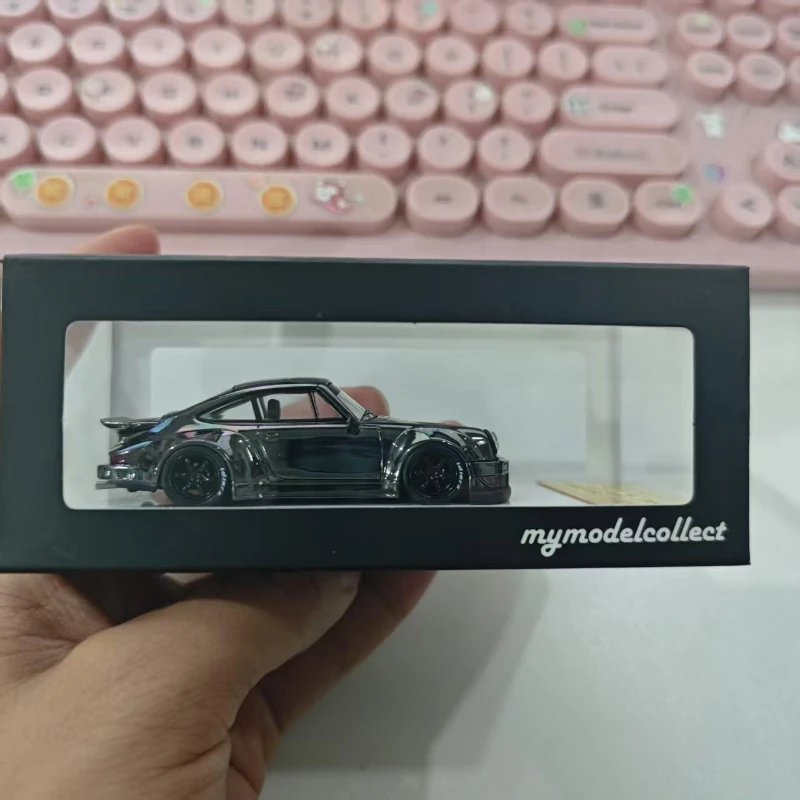 1/64 Scale Diecast Porsche RWB 930 Model 6 1/64 Scale Diecast Porsche RWB 930 Model - Image 6