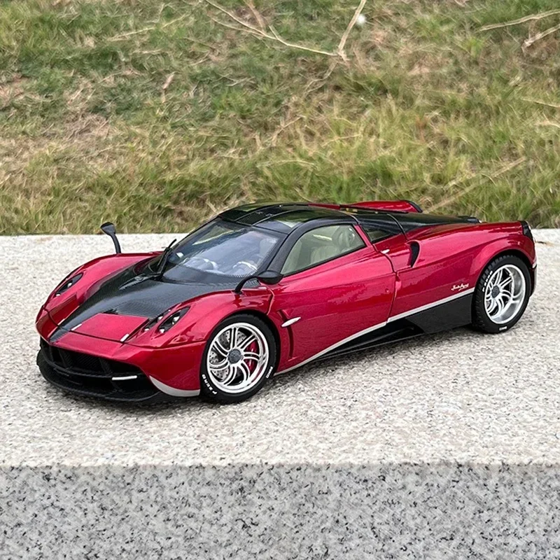 1/18 Scale Pagani Huayra Roadster Model 3 1/18 Scale Pagani Huayra Roadster Model - Image 3