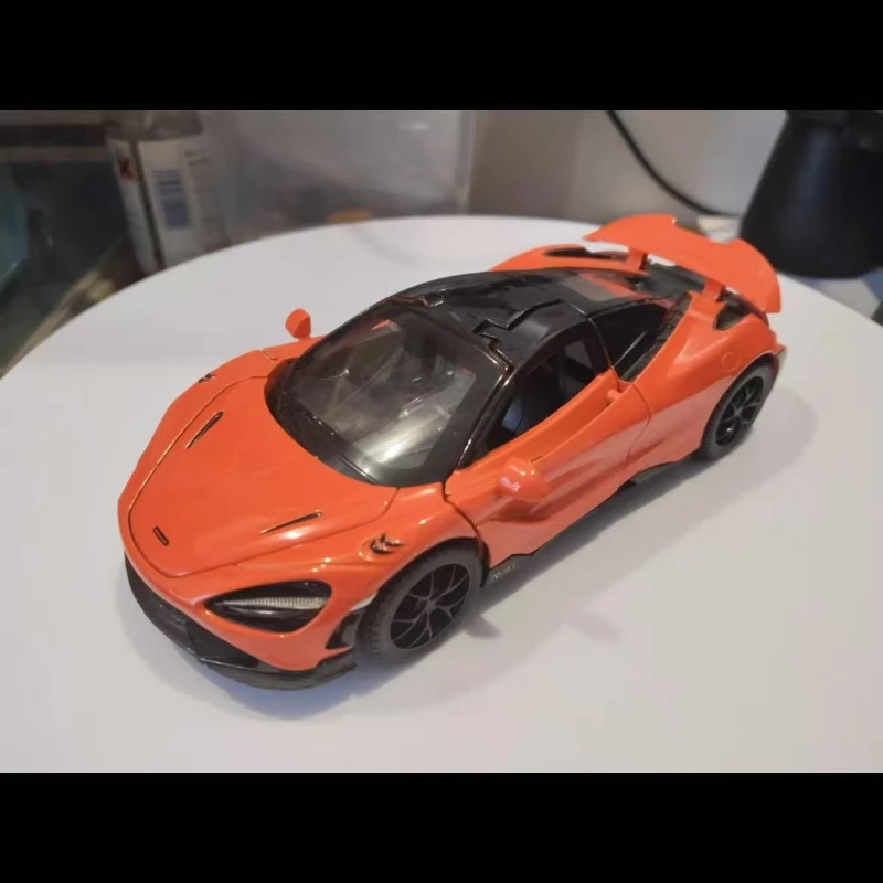 McLaren 765LT 1:32 Scale Diecast Model Car 5 McLaren 765LT 1:32 Scale Diecast Model Car - Image 5