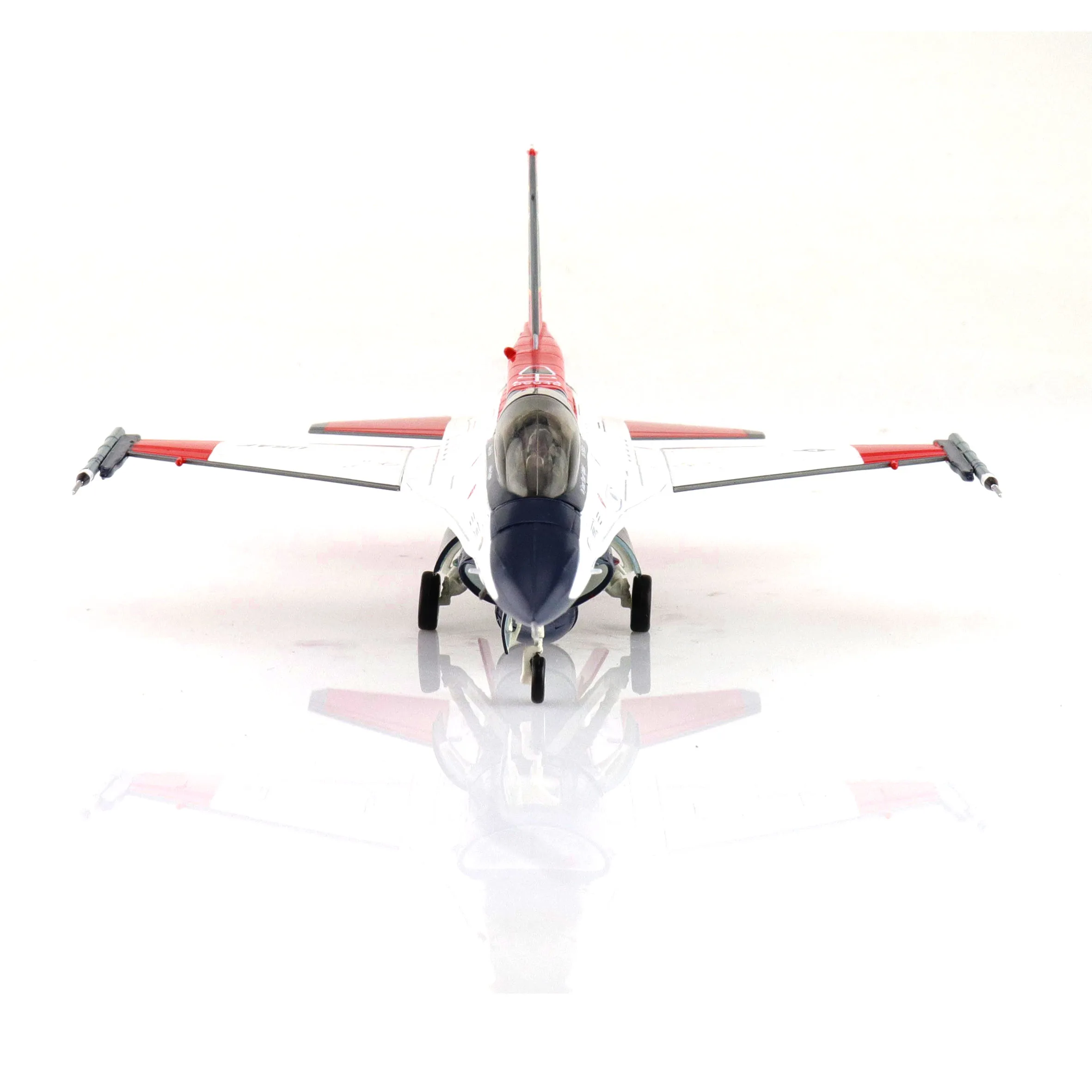 X-62A VISTA 86-0048 1/72 Scale Model Aircraft 3 X-62A VISTA 86-0048 1/72 Scale Model Aircraft - Image 3