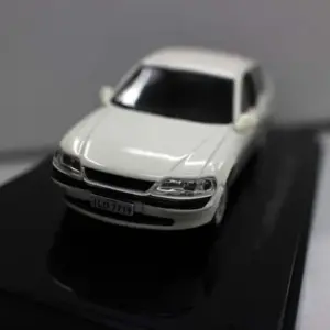 Chevy Vectra 1998 Scale Model 1:43 Diecast 7 S3f0673916b6546cda40c4a85dece32edF