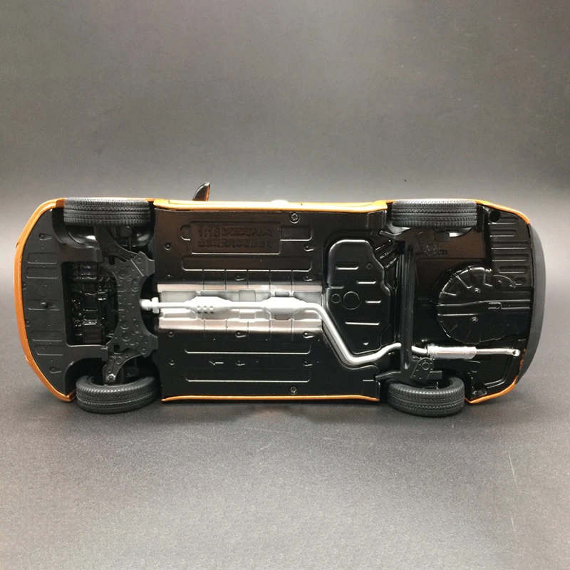 Diecast 1:18 Beijing Hyundai VERNA Model Car 5 Diecast 1:18 Beijing Hyundai VERNA Model Car - Image 5