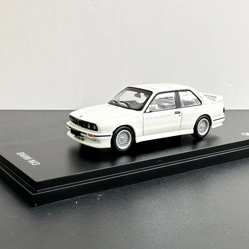 1:64 Scale Diecast Model Car Collection 4 1:64 Scale Diecast Model Car Collection - Image 4