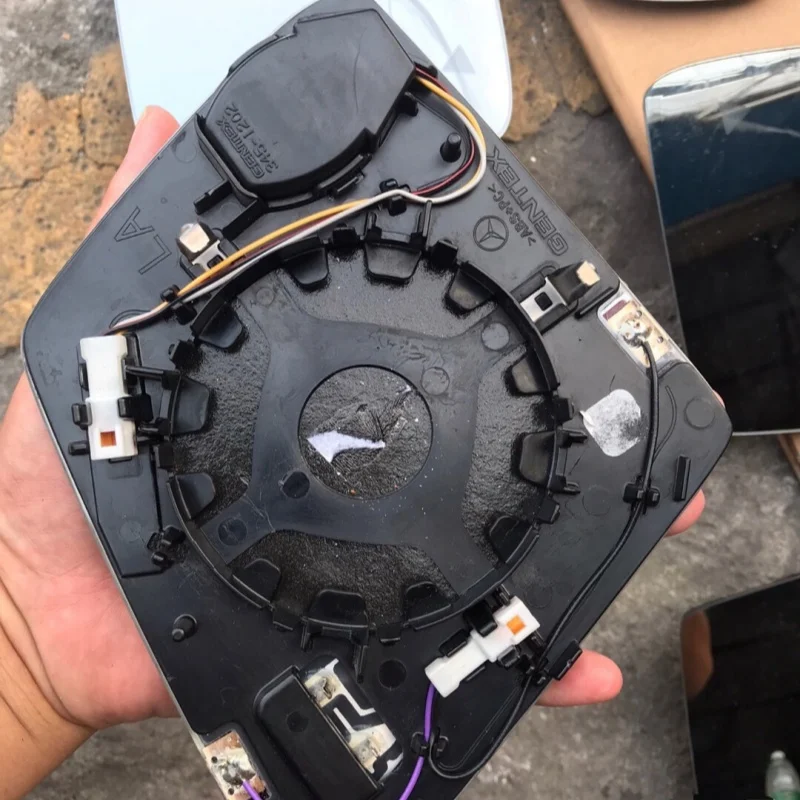 Automatic Dimming Blind Spot Mirror for Mercedes 2 Automatic Dimming Blind Spot Mirror for Mercedes - Image 2