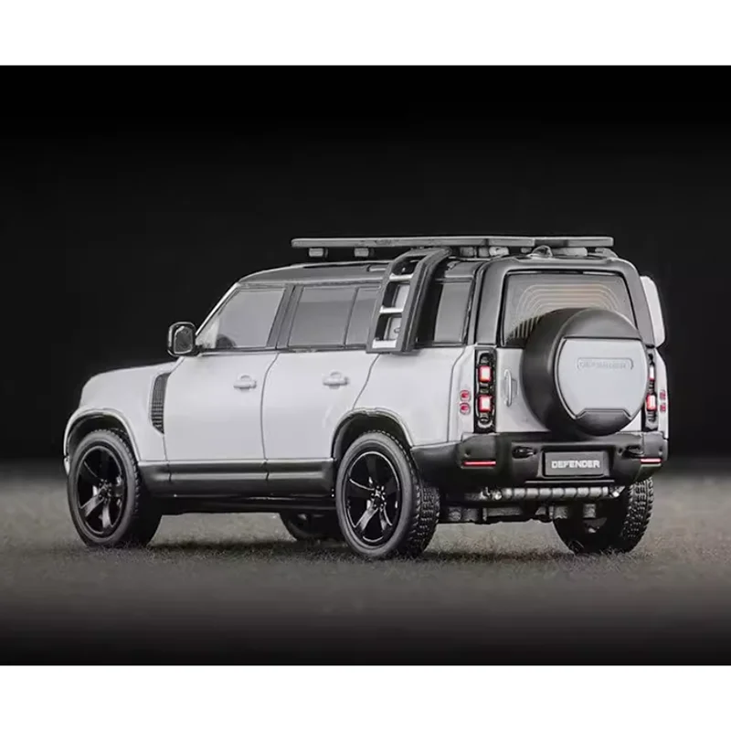 Diecast 1/64 Scale Defender 110 Model 2 Diecast 1/64 Scale Defender 110 Model - Image 2