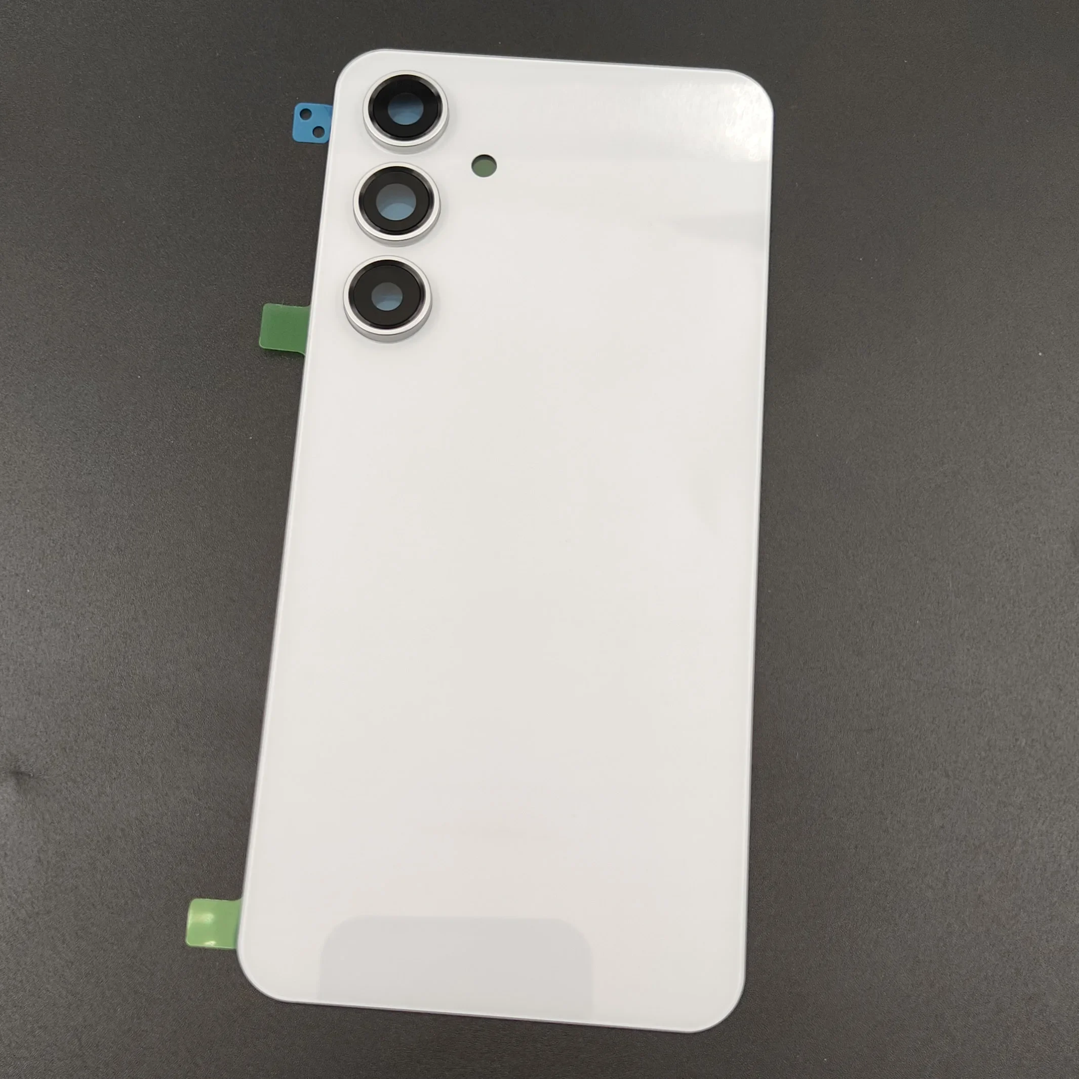 Samsung Galaxy S24 FE A+ Glass Back Door Replacement 6 Samsung Galaxy S24 FE A+ Glass Back Door Replacement - Image 6