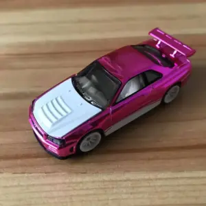 1:64 Nissan Skyline GT-R R34 Diecast Model 21 S44dbd4812f434a1cb4aa7909c1dfc542O