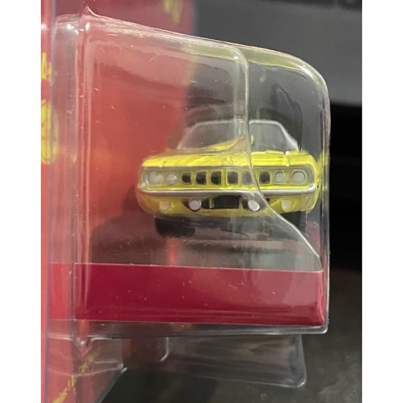 1971 Plymouth Barracuda Convertible Diecast Model 5 1971 Plymouth Barracuda Convertible Diecast Model - Image 5