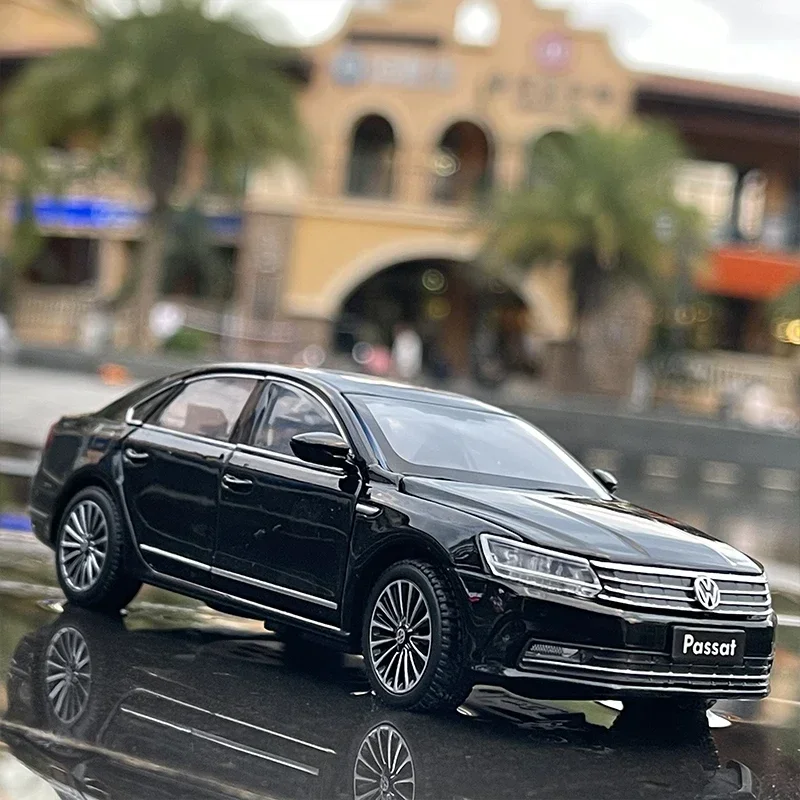 1:32 Scale Volkswagen Passat Magotan Model 4 1:32 Scale Volkswagen Passat Magotan Model - Image 4
