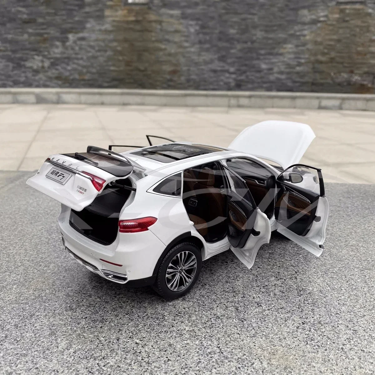 Great Wall Haval F7 1:18 Scale Diecast Model 5 Great Wall Haval F7 1:18 Scale Diecast Model - Image 5