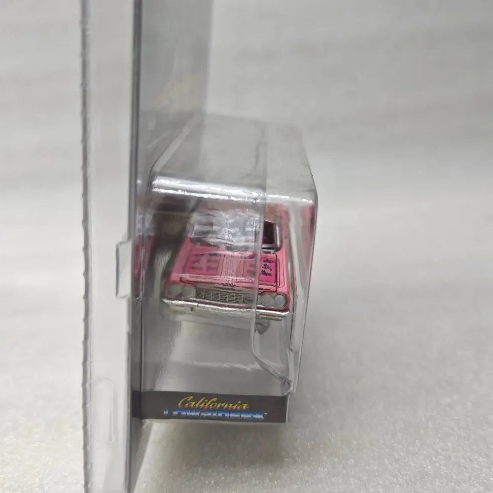 1964 Chevrolet Impala Low Rider Diecast Model 5 1964 Chevrolet Impala Low Rider Diecast Model - Image 5