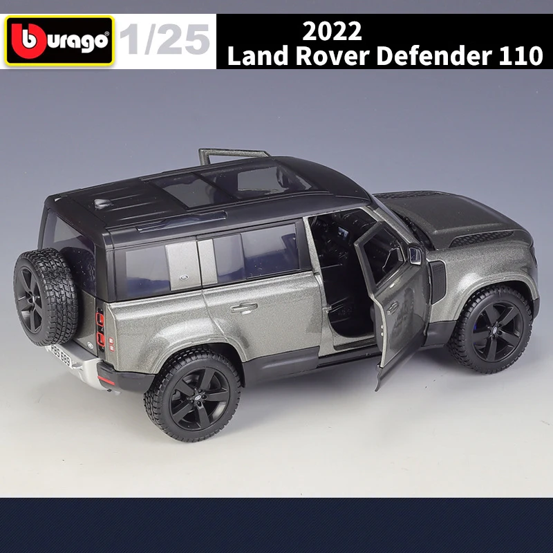 Bburago 1:24 Land Rover Defender 110 Model 4 Bburago 1:24 Land Rover Defender 110 Model - Image 4