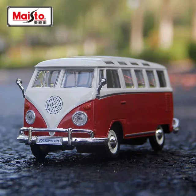 Volkswagen T1 Bus 1:24 Diecast Model 9 Volkswagen T1 Bus 1:24 Diecast Model - Image 9