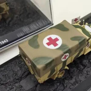 Blitz 1/72 Scale German Ambulance Model 8 S4c02ae70d78645cfafd73ceec24c5c10X