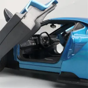 WELLY 1:24 Scale Ford GT Model in Blue 11 S4cd0a09506b14e2e94b33135d735f64dB