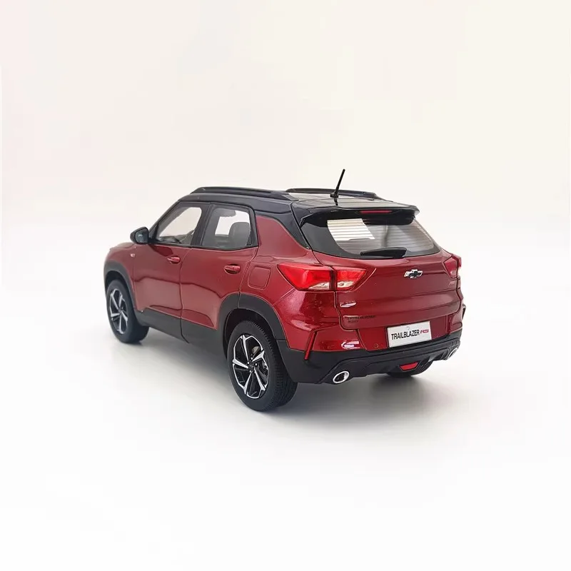 Trailblazer RS 1:18 Scale Diecast Model 3 Trailblazer RS 1:18 Scale Diecast Model - Image 3