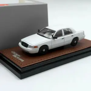 GOC 1:64 Crown Victoria Diecast Model Car 8 S4f7ce93e2aa94d43a184d014536cd225y