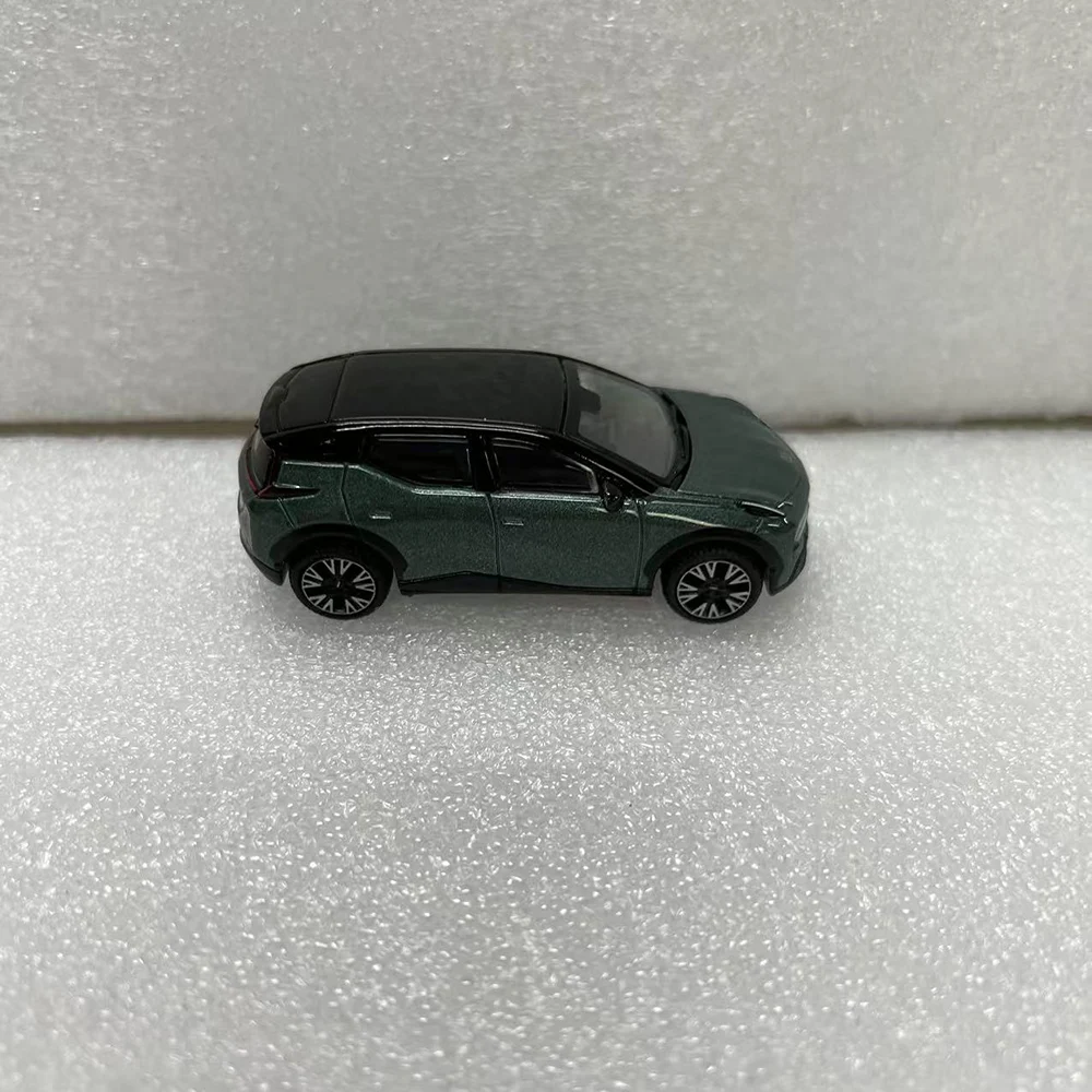 Geely Lantu 1:64 Scale Die-Cast Model Car 5 Geely Lantu 1:64 Scale Die-Cast Model Car - Image 5