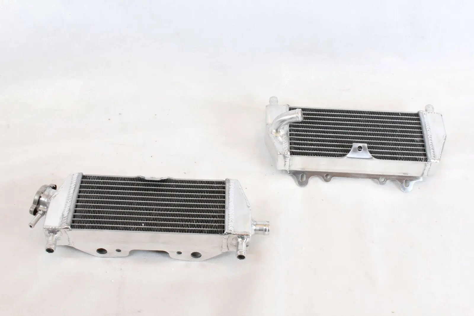 Aluminum Radiator Set for Kawasaki KX125 KX250 2 Aluminum Radiator Set for Kawasaki KX125 KX250 - Image 2