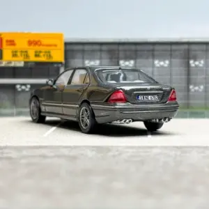 Diecast Mercedes-Benz S65 AMG 1/64 Scale Model 10 S545aa09ac6c34ebbb243207e5a540ed5N