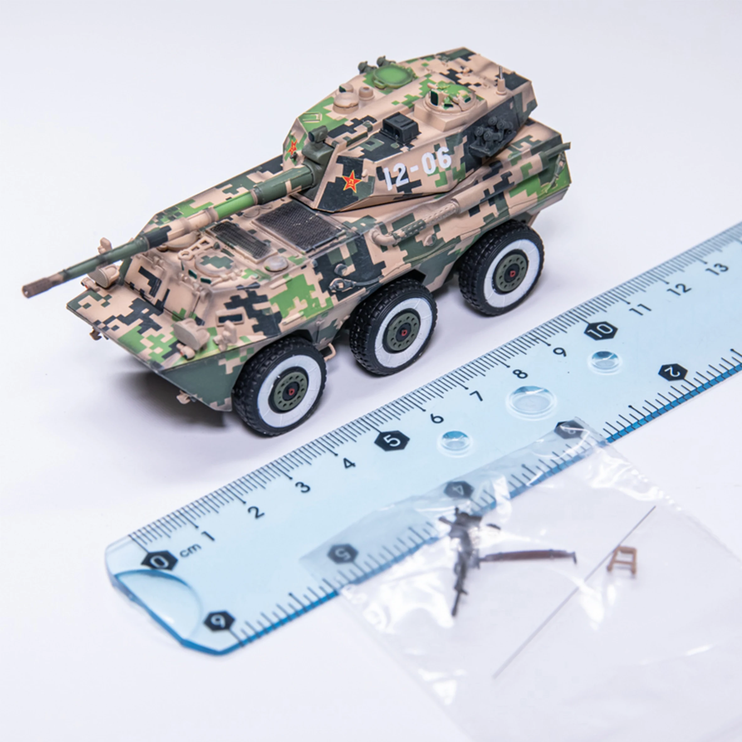 1:72 UNS PTL02 Wheeled Armored Vehicle Model 2 1:72 UNS PTL02 Wheeled Armored Vehicle Model - Image 2