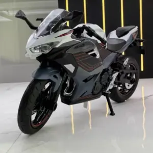 1:12 Scale Kawasaki Ninja 400 Motorcycle Model