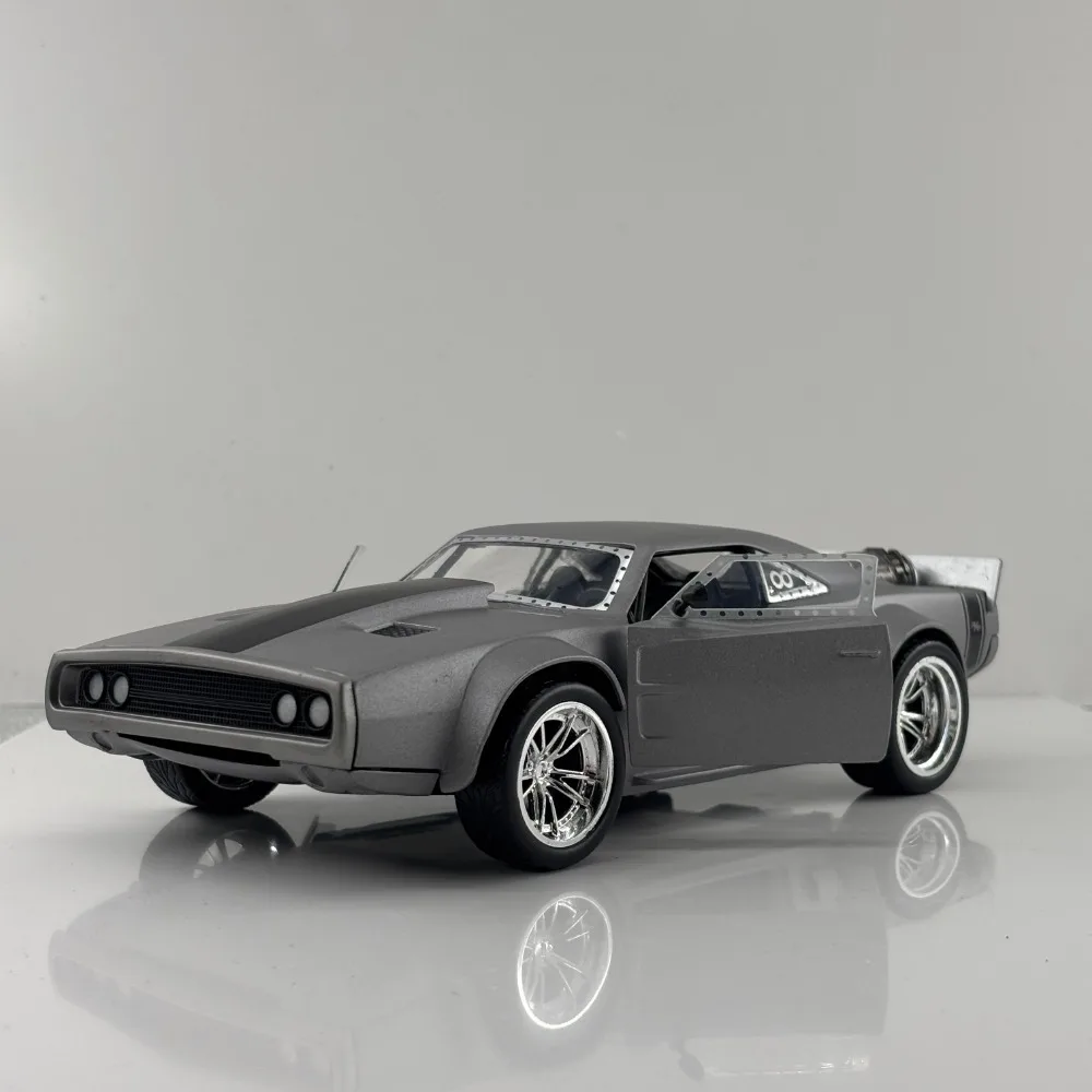 JADA Gada 1:24 Dodge Ice Charger Model Car 4 JADA Gada 1:24 Dodge Ice Charger Model Car - Image 4