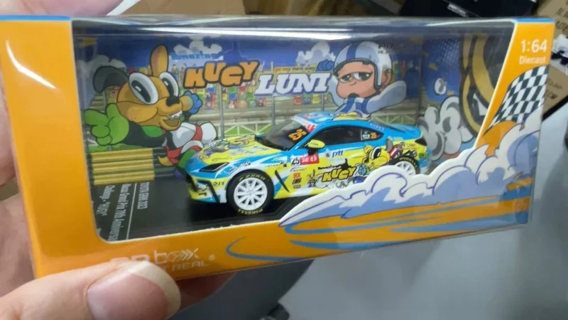 1:64 Scale Die-Cast Toyota GR86 and Subaru BRZ Models 9 1:64 Scale Die-Cast Toyota GR86 and Subaru BRZ Models - Image 9