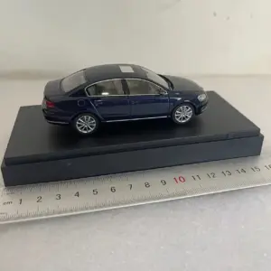 Volkswagen Passat B7 Die-cast Model 1:43 Scale 8 S586559ccc428407f91b1a48424a37c20I