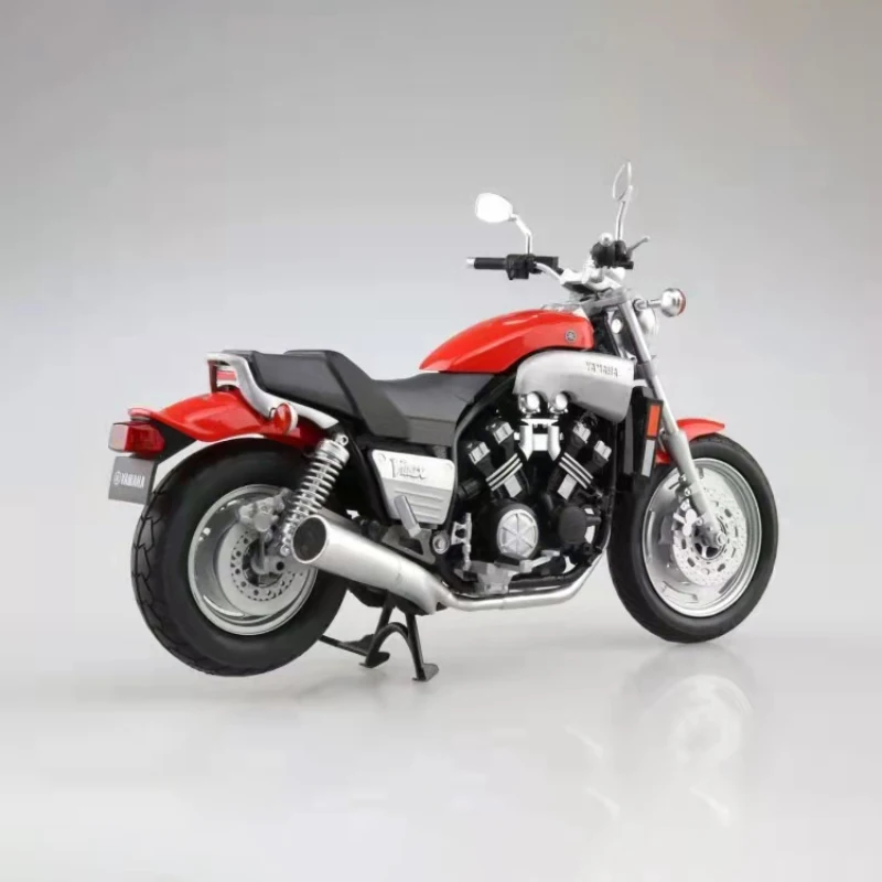 Yamaha Vmax 1/12 Scale Diecast Model Motorcycle 5 Yamaha Vmax 1/12 Scale Diecast Model Motorcycle - Image 5