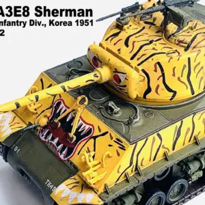 1:72 Scale M4A3E8 Sherman Tank Model 6 S59972edf403544958152e4573c2749b8e