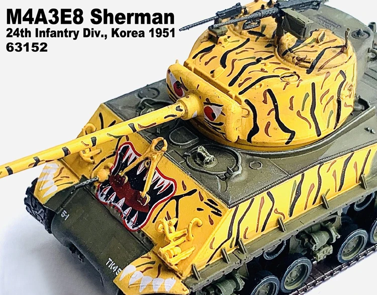 1:72 Scale M4A3E8 Sherman Tank Model 2 1:72 Scale M4A3E8 Sherman Tank Model - Image 2