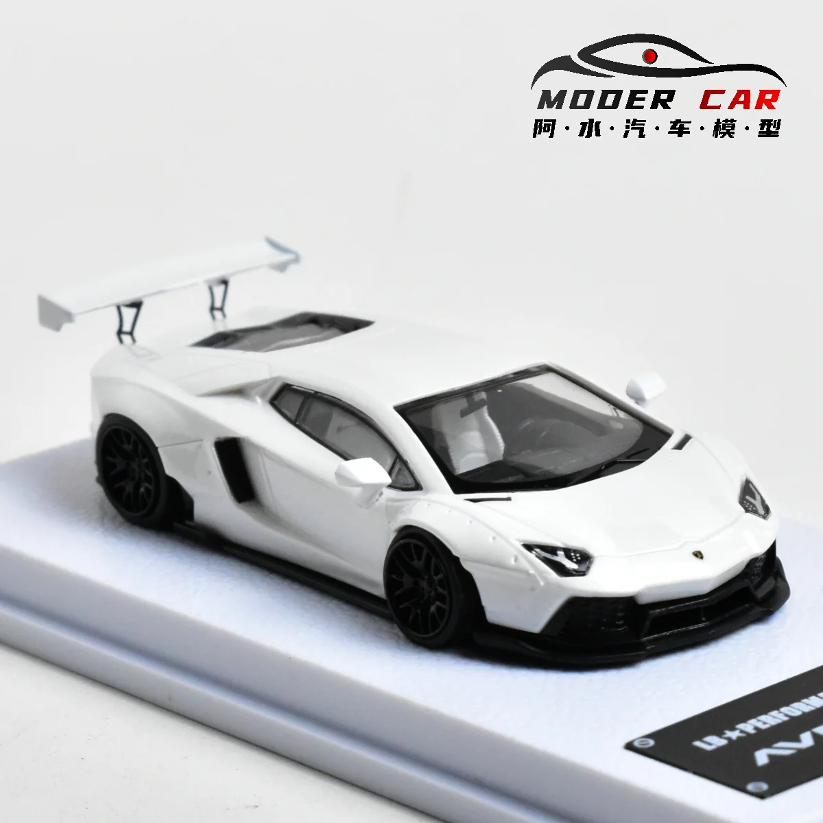 MJ 1:64 Diecast Lamborghini Aventador LP700-4 8 MJ 1:64 Diecast Lamborghini Aventador LP700-4 - Image 8