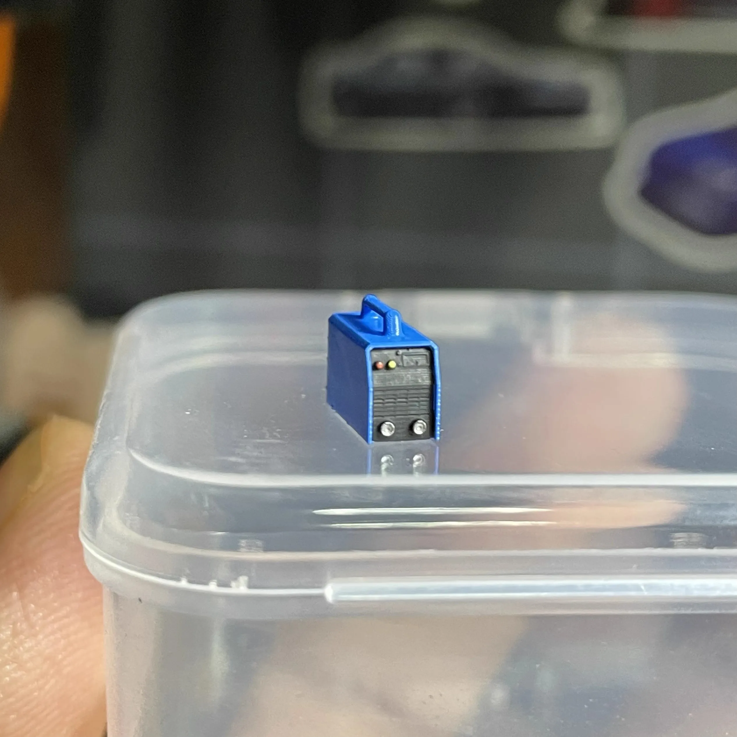 1:64 Scale Welding Machine Diorama Model 5 1:64 Scale Welding Machine Diorama Model - Image 5