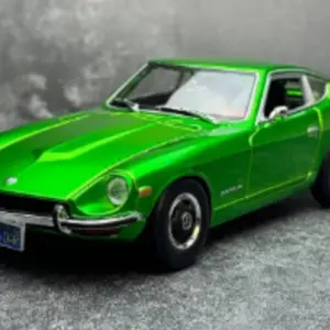 1971 Datsun 240Z 1:18 Scale Diecast Model 13 S5a8c65226e994d1fbfe1d100d20f5b8dD