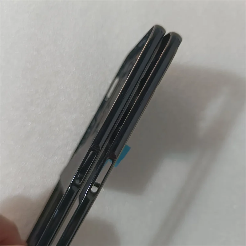 Realme 6 Pro Replacement Middle Frame Assembly 4 Realme 6 Pro Replacement Middle Frame Assembly - Image 4