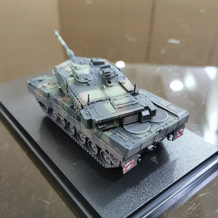1:72 Scale German Leopard 2A7 Tank Model 4 1:72 Scale German Leopard 2A7 Tank Model - Image 4